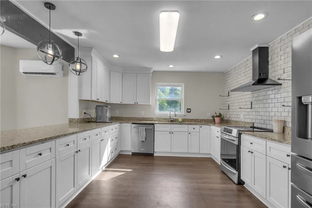 2417 Baum RD, CHESAPEAKE VA 23322 thumb 9