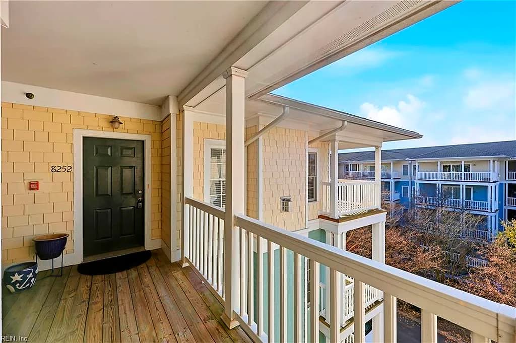 8252 N View BLVD, NORFOLK VA 23518 - Photo 4