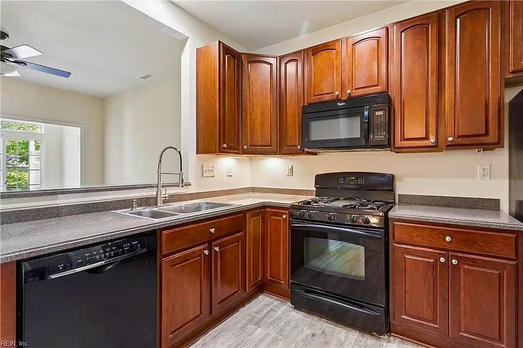 4304 Keaton LN, WILLIAMSBURG VA 23188 thumb 10