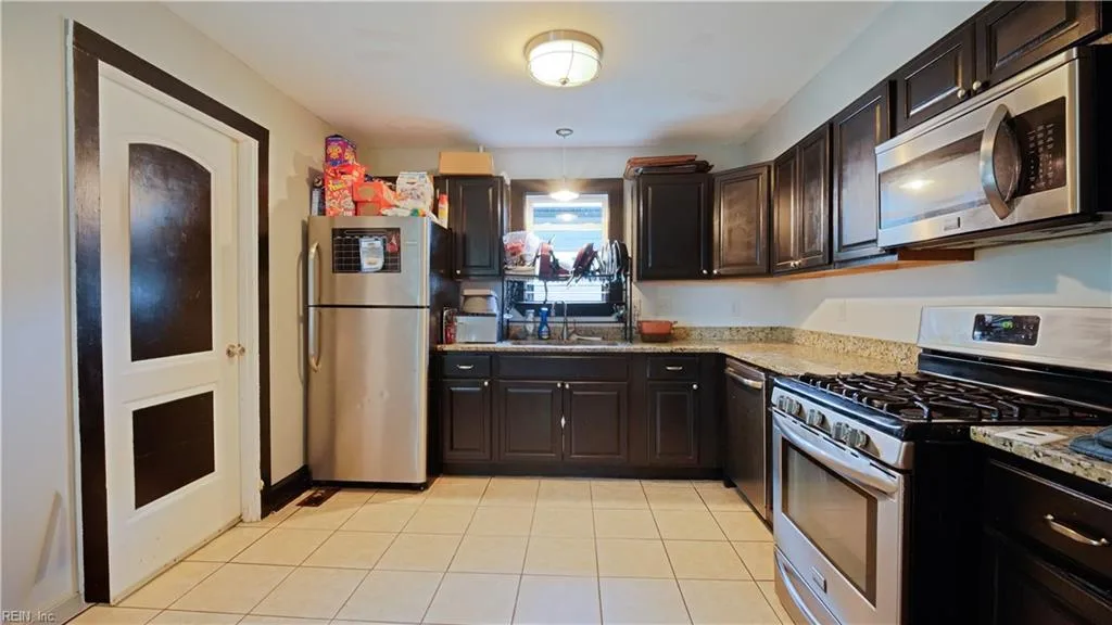 454 Algonquin RD, HAMPTON VA 23661 thumb 7