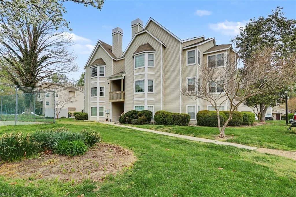 110 Stratford DR #L, WILLIAMSBURG VA 23185 - Main photo