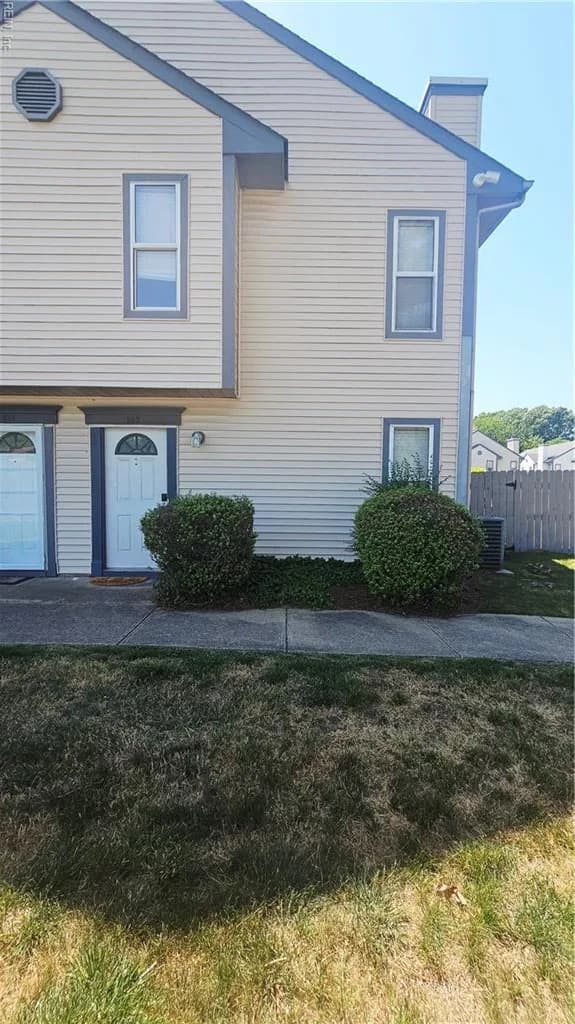 812 Zircon CT, VIRGINIA BEACH VA 23462 - Photo 2