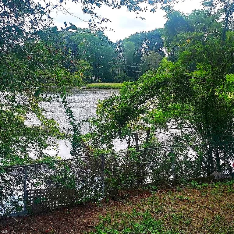 311 Cattail LN, YORKTOWN VA 23693 thumb 9