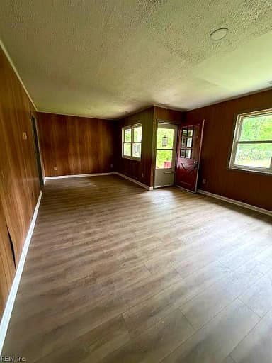 115 Clark LN, SEAFORD VA 23696 thumb 7