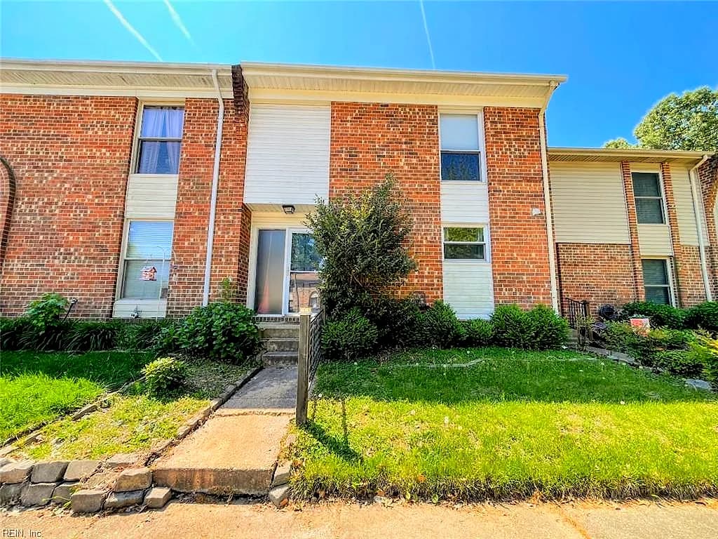 5031 Clairmont CT, VIRGINIA BEACH VA 23462 - Photo 2