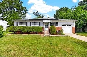 840 Brentwood DR, NORFOLK VA 23518 - Main photo