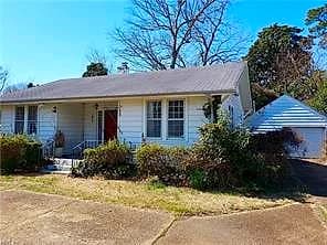 63 Algonquin RD, HAMPTON VA 23661 - Main photo