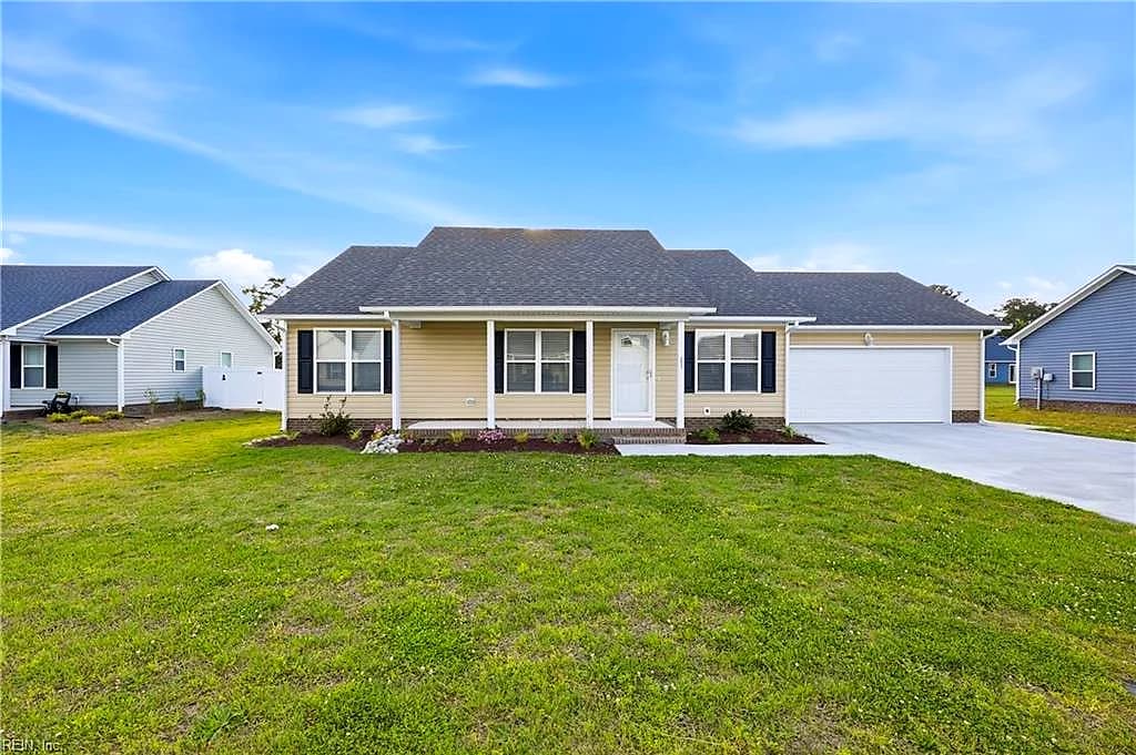 211 Compass DR, ELIZABETHCITY NC 27909 - Main photo
