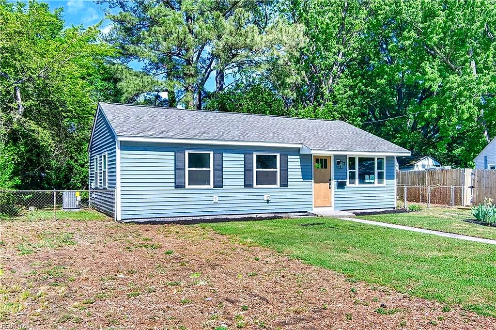 11 Farrington PL, HAMPTON VA 23663 - Main photo