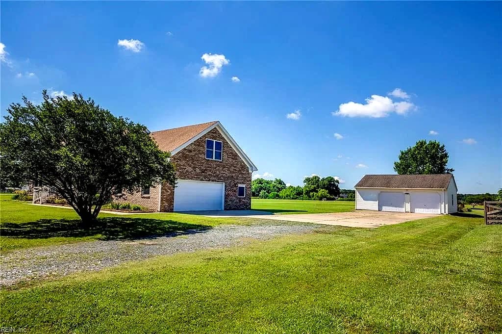 1301 Sanderson RD, CHESAPEAKE VA 23322 - Photo 5