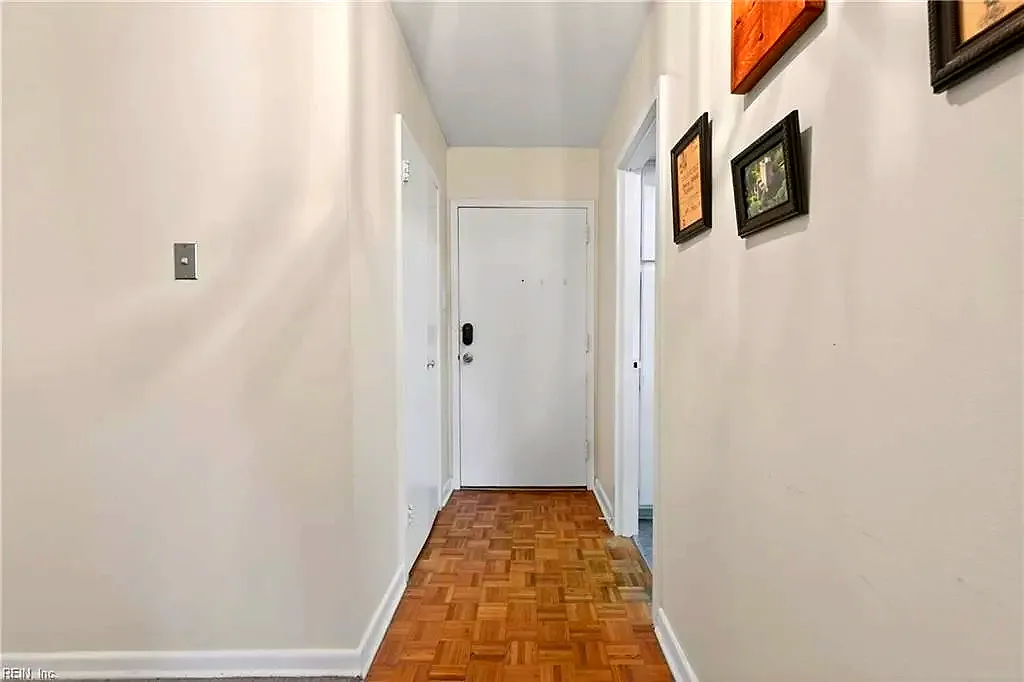 7320 Glenroie AVE #3E, NORFOLK VA 23505 thumb 9