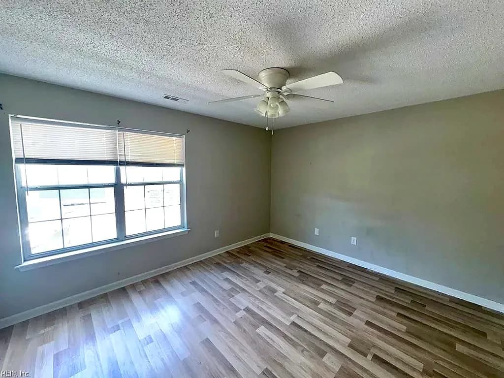 42 Cooper DR, PORTSMOUTH VA 23702 thumb 9