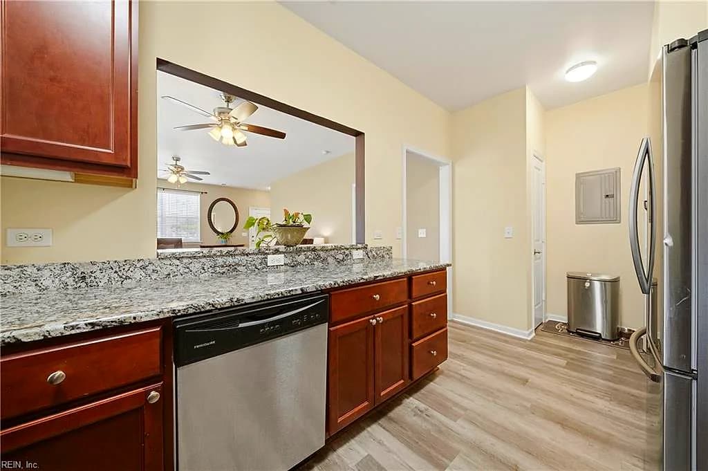 661 Lacy Oak DR, CHESAPEAKE VA 23320 thumb 12