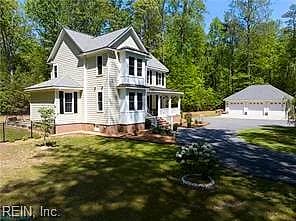 7563 South Shore DR, GLOUCESTER VA 23061 - Main photo
