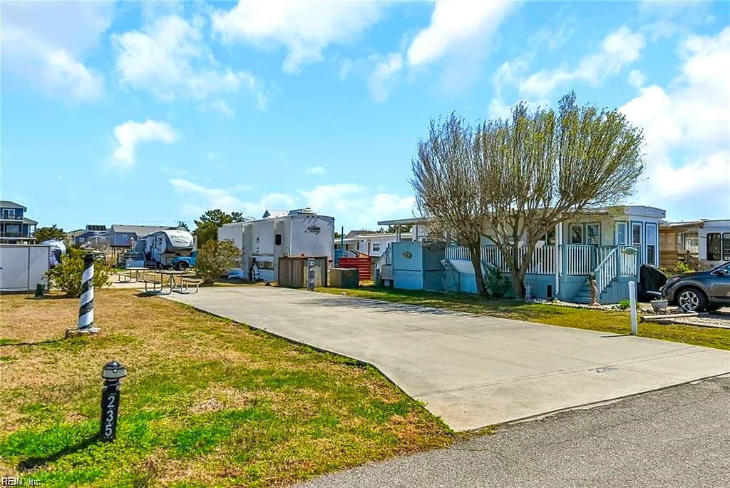 3665 Sandpiper RD #235, VIRGINIA BEACH VA 23456 - Photo 5