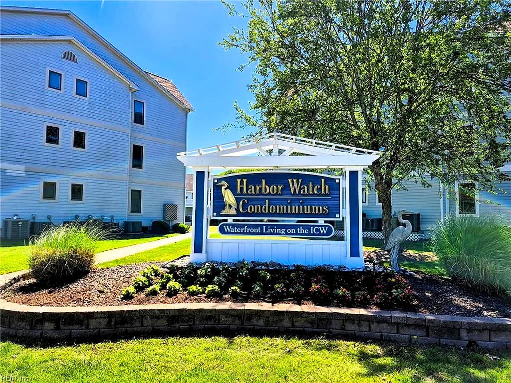 7 Harbor Watch DR #223, CHESAPEAKE VA 23320 - Main photo