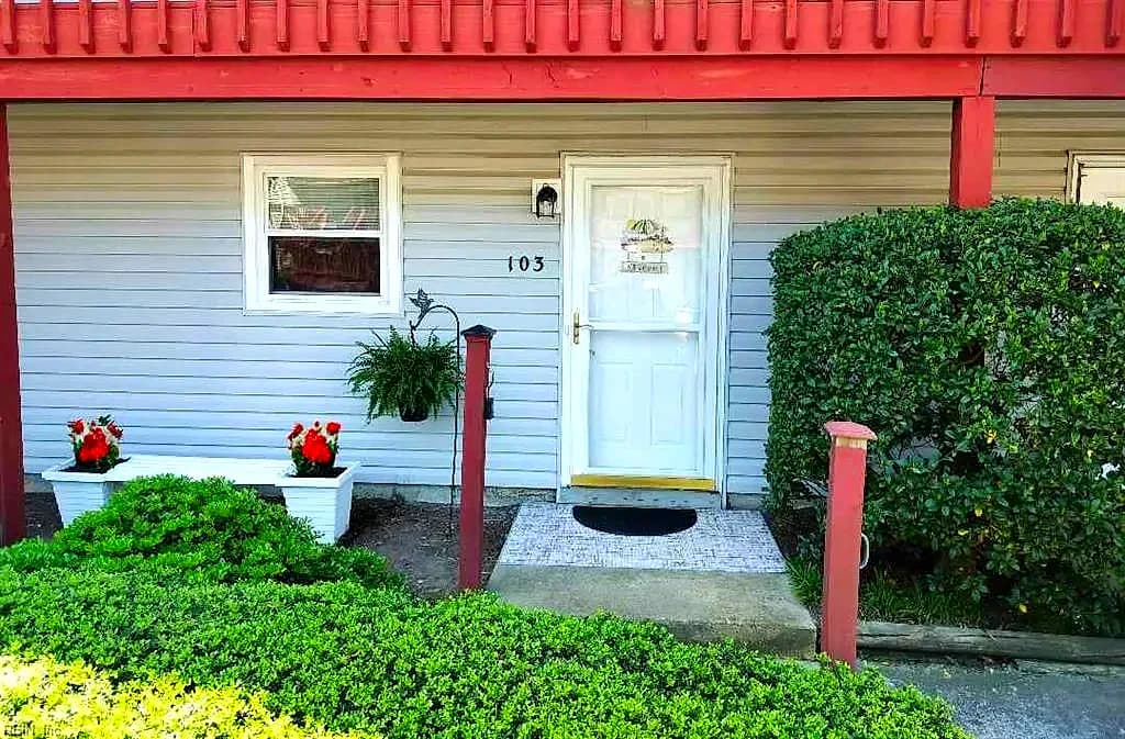 500 Barberton DR #103, VIRGINIABEACH VA 23451 - Photo 3
