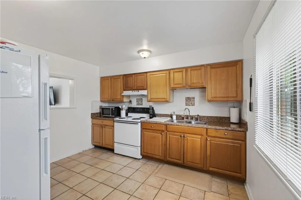 869 S Club House RD #3, VIRGINIABEACH VA 23452 thumb 8