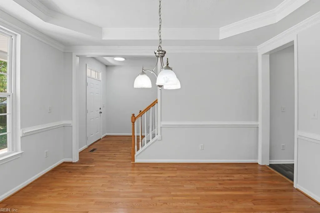 2560 Banbury CT, HAYES VA 23072 thumb 8
