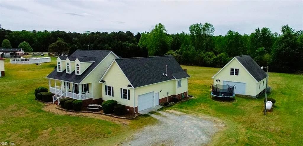 21262 Buckhorn Quarter RD, COURTLAND VA 23837 - Main photo