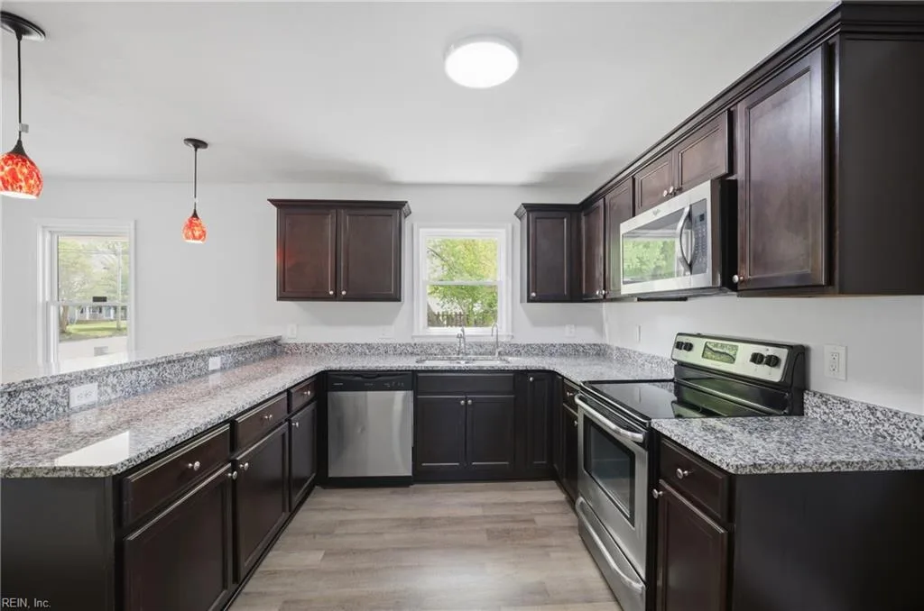 2801 Dunkirk AVE, NORFOLK VA 23509 thumb 11