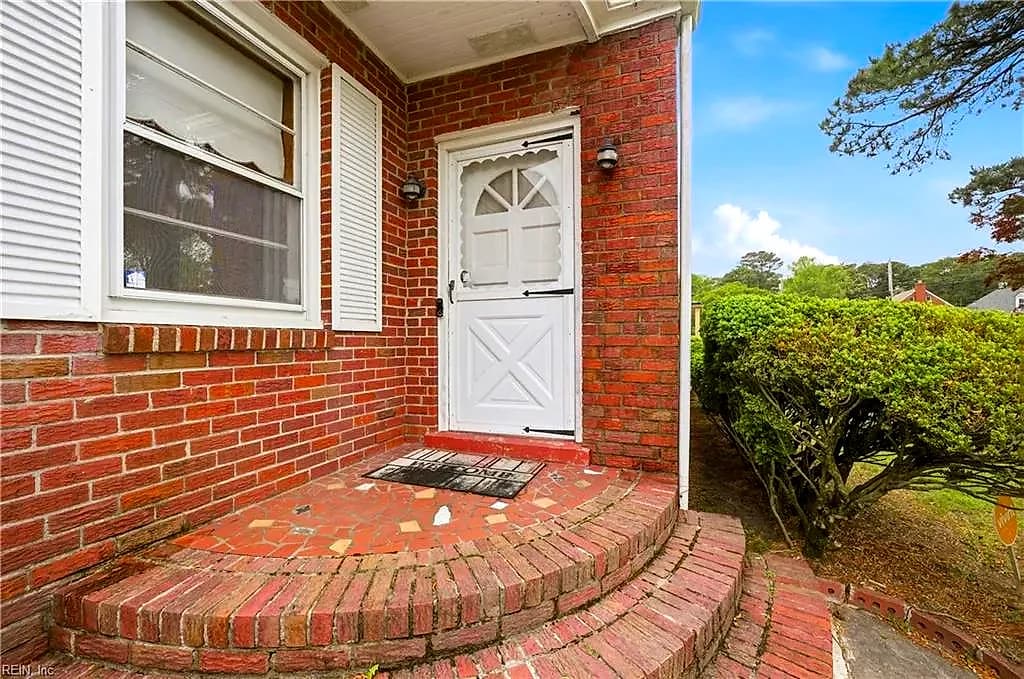 4409 Seagrove RD, PORTSMOUTH VA 23703 - Photo 5