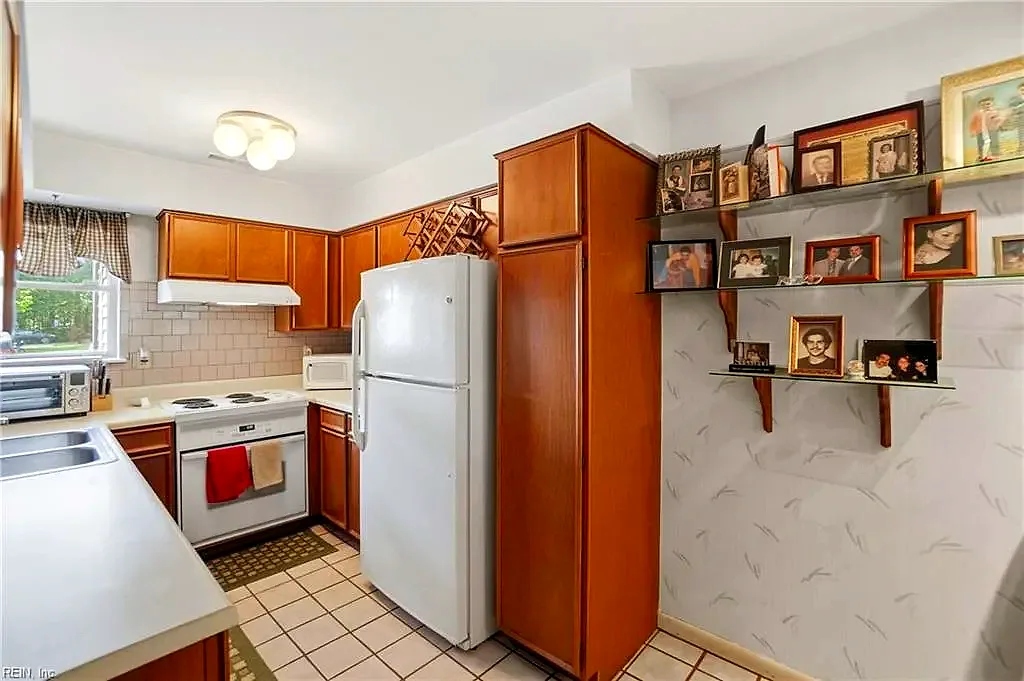 1310 Linkhorn CIR, VIRGINIABEACH VA 23451 thumb 9