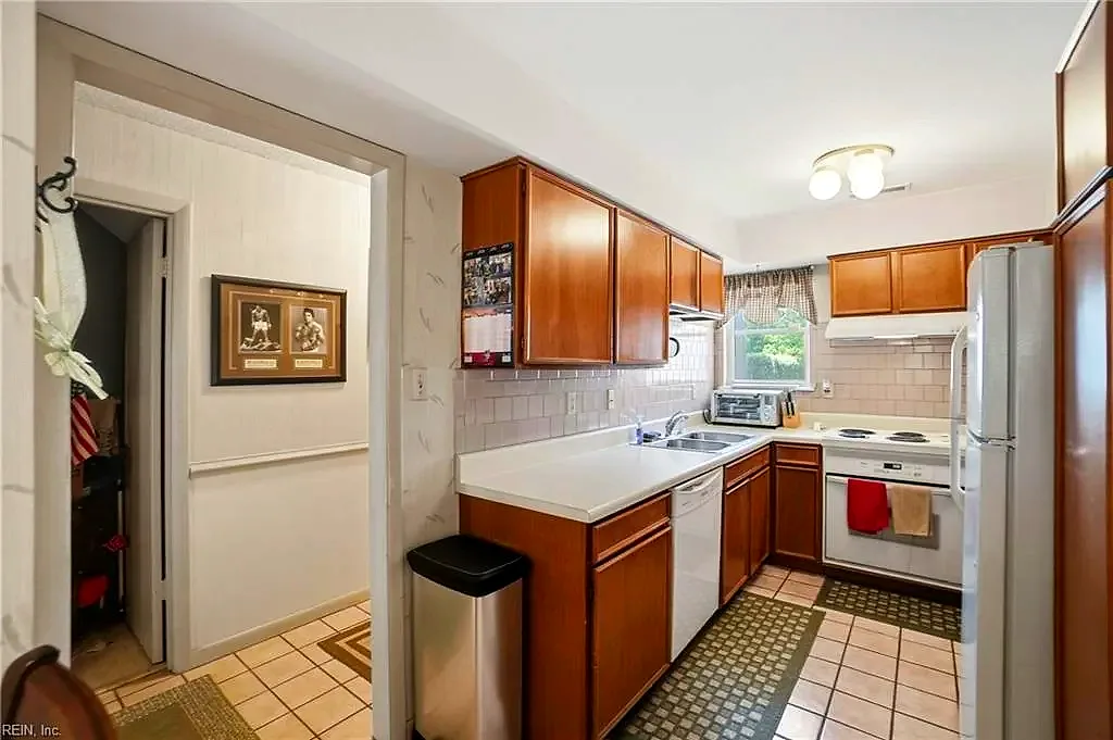 1310 Linkhorn CIR, VIRGINIABEACH VA 23451 thumb 10