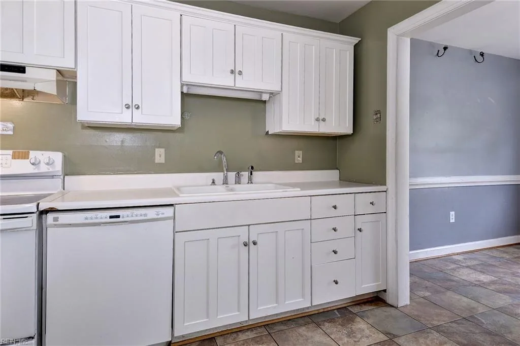 149 Towne Square DR, NEWPORTNEWS VA 23607 thumb 12