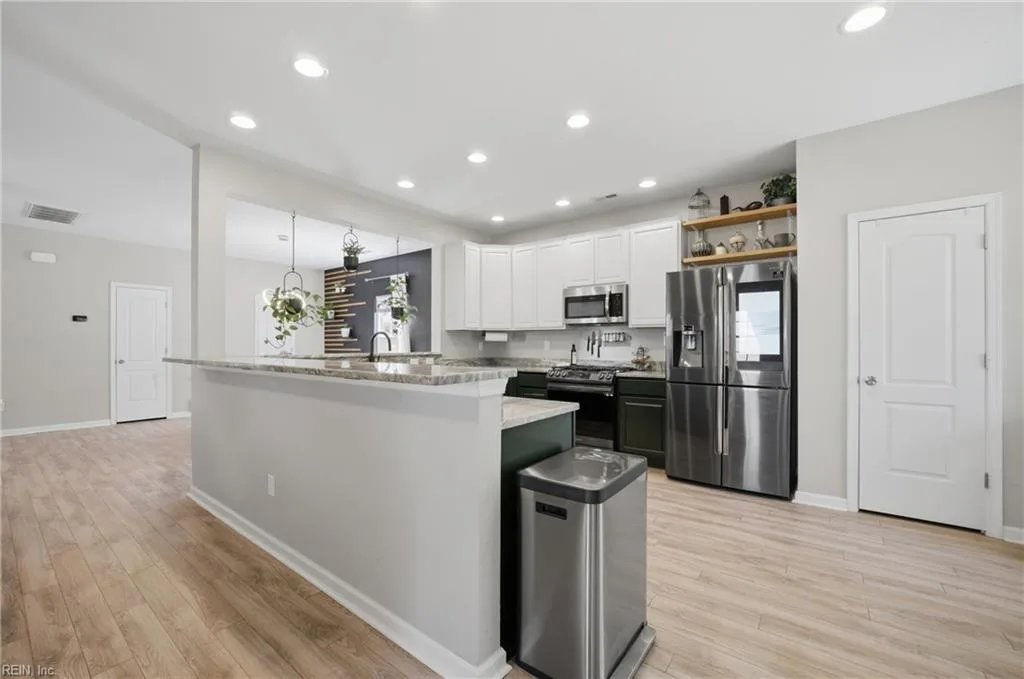 1002 Midway DR, CHESAPEAKE VA 23322 thumb 11