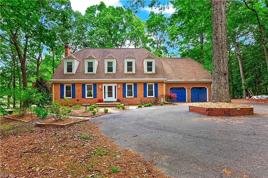25 Saint Catherine DR, CARROLLTON VA 23314 - Main photo