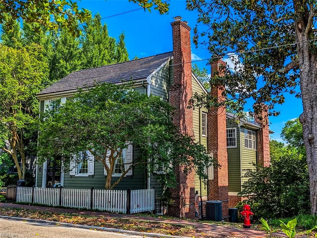 338 S Church ST, SMITHFIELD VA 23430 - Main photo