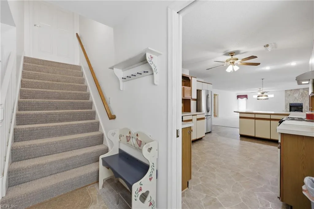 25092 Tyler DR, WINDSOR VA 23487 thumb 10