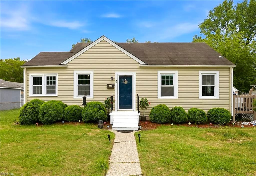 42 Davis AVE, NEWPORT NEWS VA 23601 - Main photo