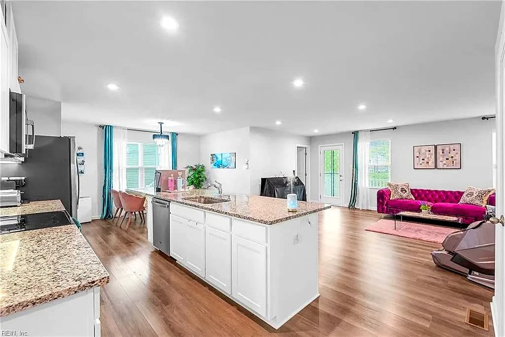 215 Lorraine DR, WILLIAMSBURG VA 23185 thumb 6