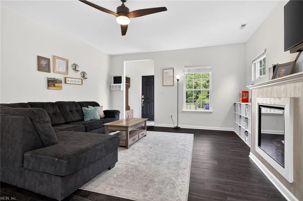 322 Snowberry LN, CHESAPEAKE VA 23320 thumb 6