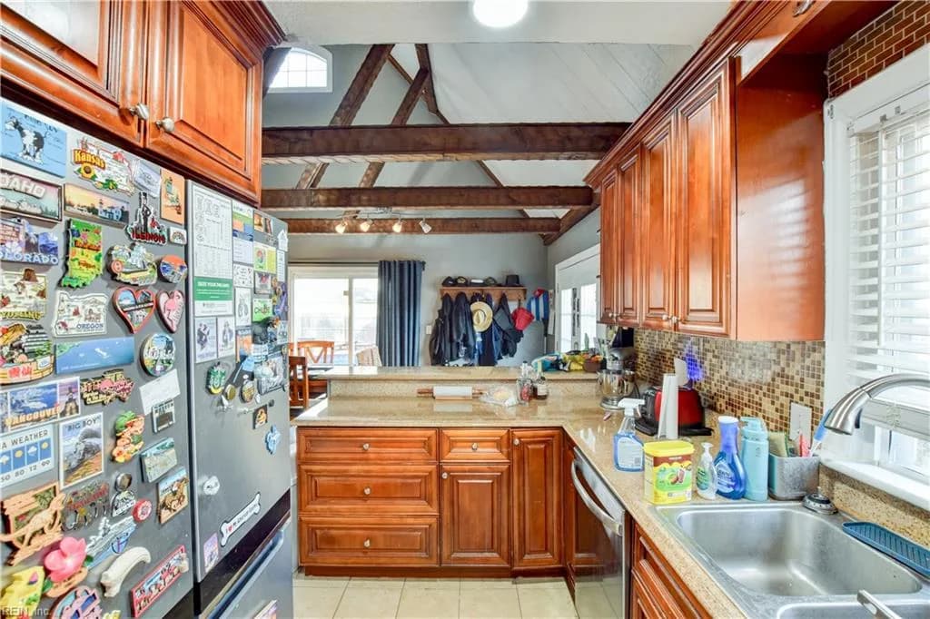 2027 Kilby LN, SUFFOLK VA 23434 thumb 6