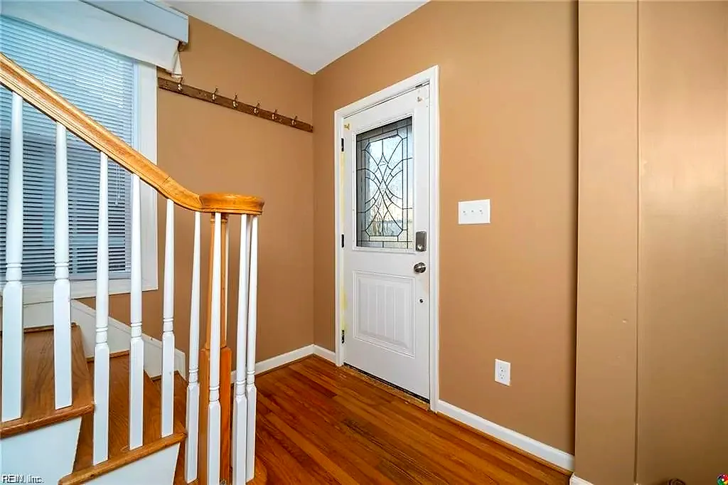 231 Chapel ST, HAMPTON VA 23669 - Photo 5