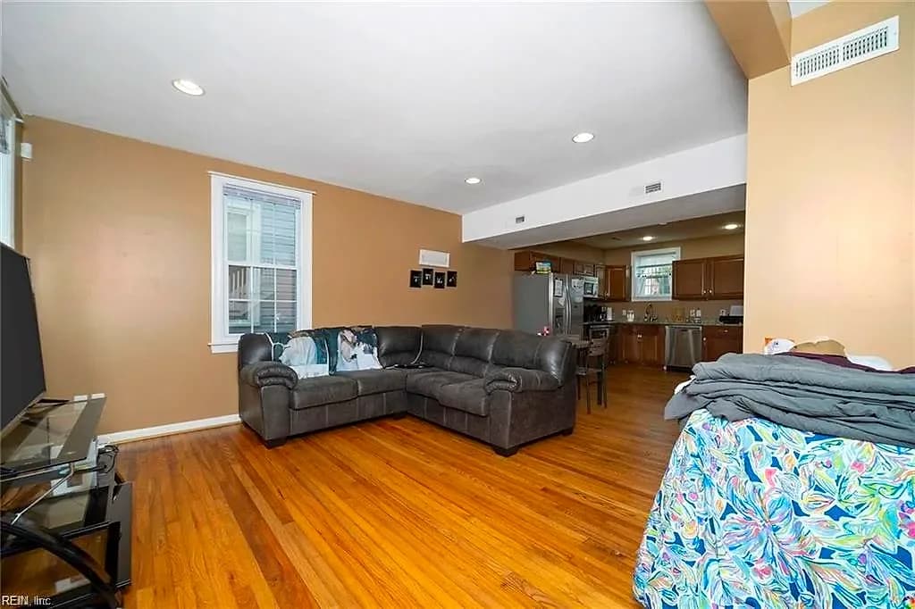 231 Chapel ST, HAMPTON VA 23669 thumb 6
