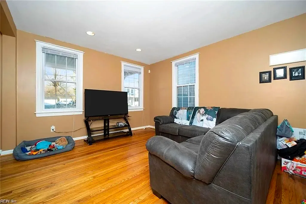 231 Chapel ST, HAMPTON VA 23669 thumb 7