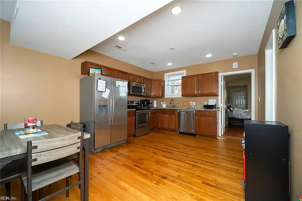 231 Chapel ST, HAMPTON VA 23669 thumb 8