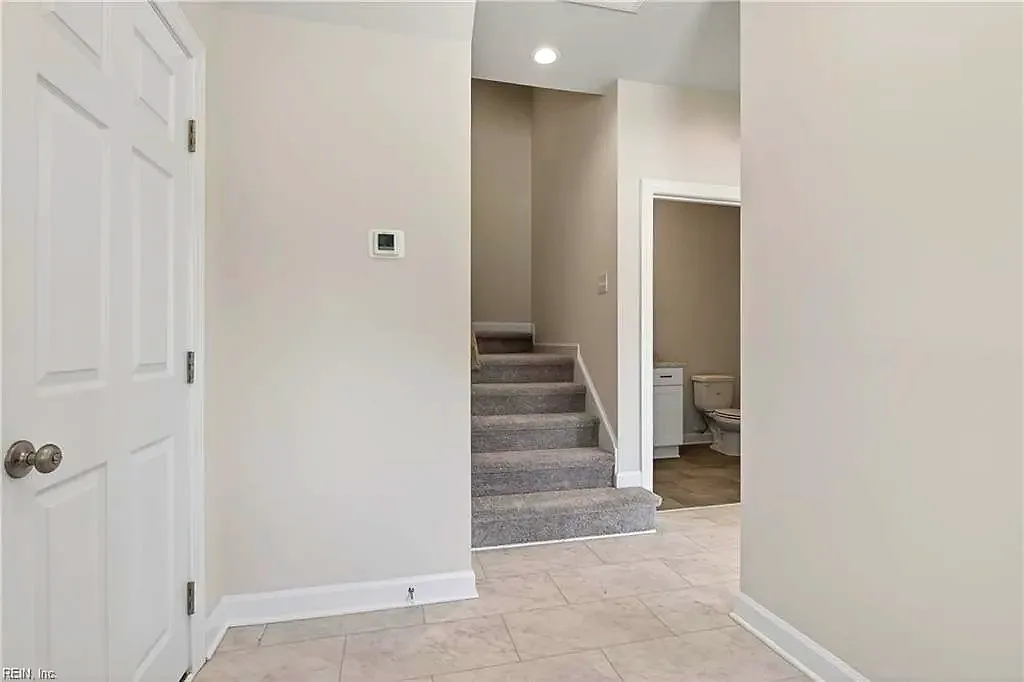 611 Commonwealth DR, YORKTOWN VA 23693 thumb 7