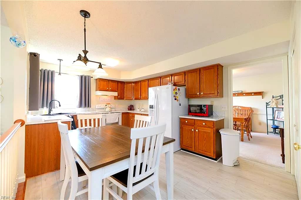1 Paquette CT, HAMPTON VA 23666 thumb 12