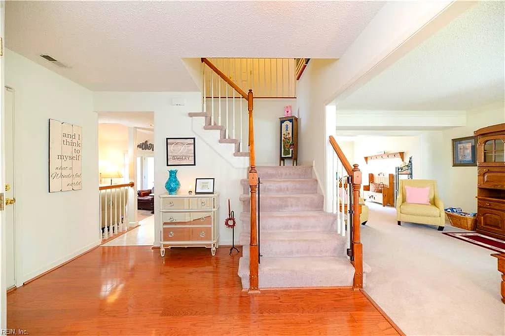 1 Paquette CT, HAMPTON VA 23666 - Photo 4
