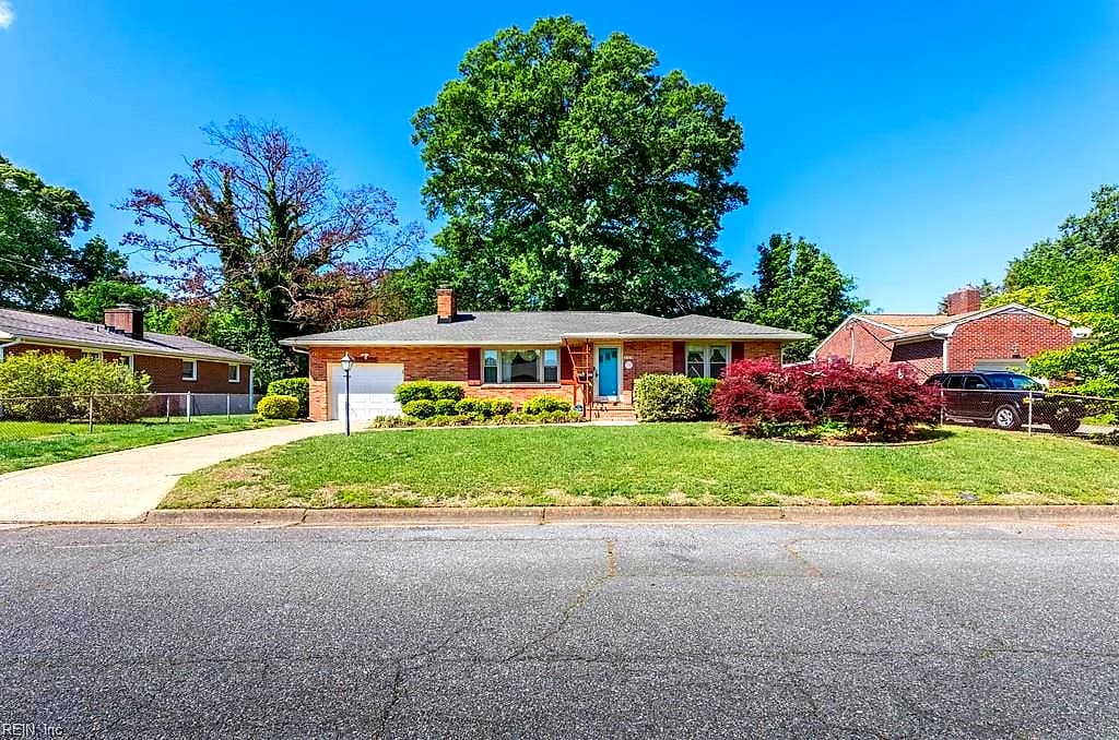 113 Adams DR, NEWPORT NEWS VA 23601 - Main photo