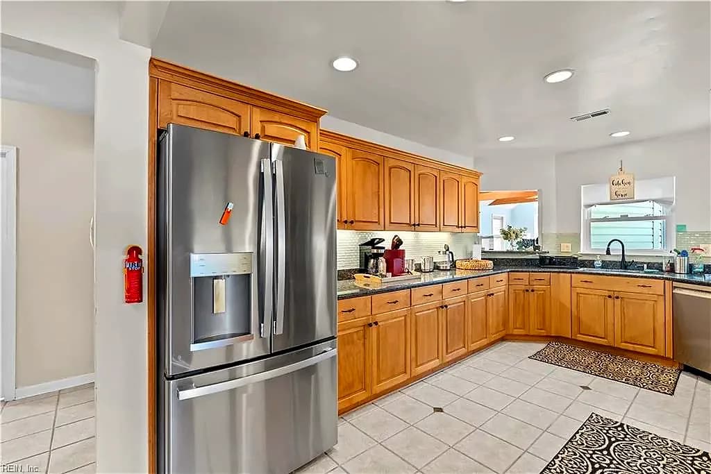 1805 E Bayview BLVD, NORFOLK VA 23503 thumb 12