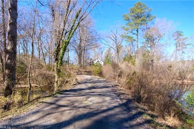 13474 Hatchers LN, SMITHFIELD VA 23430 thumb 3