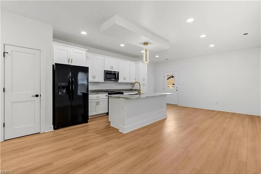 1112 Fayette ST, PORTSMOUTH VA 23704 - Main photo