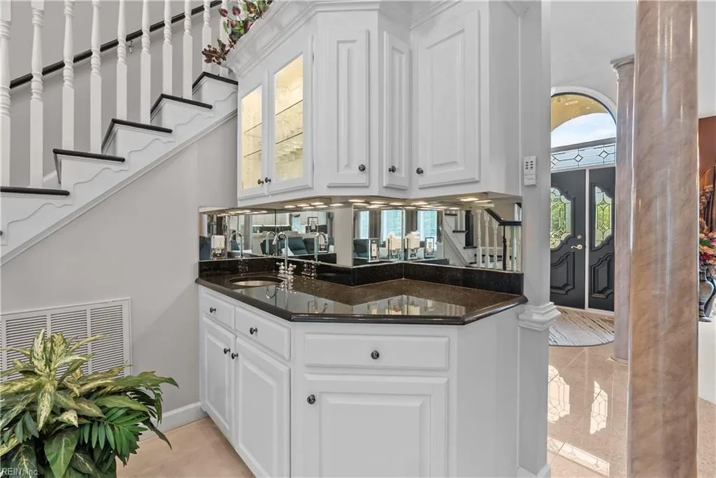 101 Barrington LN, YORKTOWN VA 23693 thumb 12