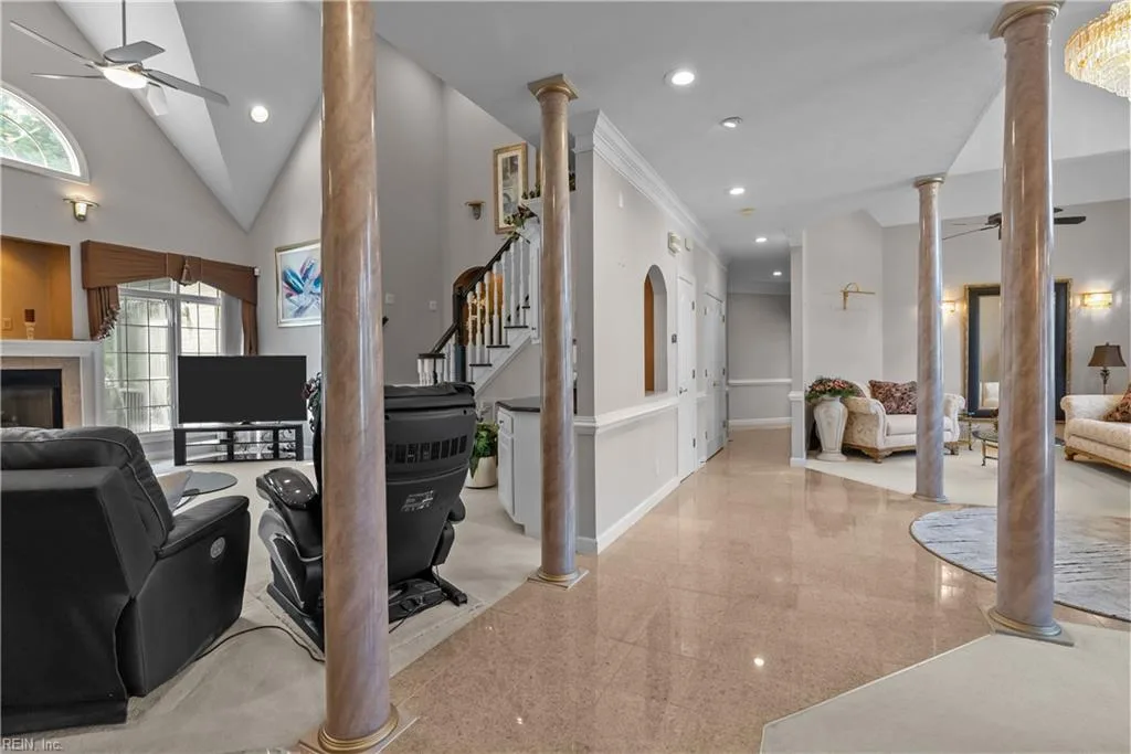 101 Barrington LN, YORKTOWN VA 23693 thumb 8